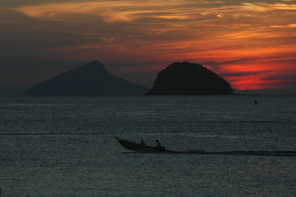 Pôr do Sol na praia de Boiçucanga